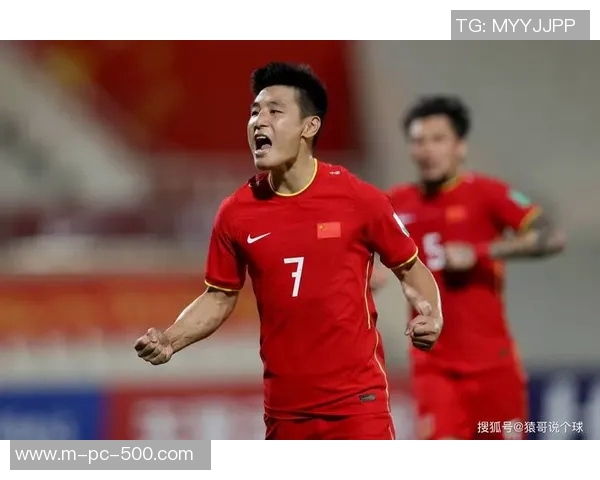 中国男足迎战泰国队期待逆袭展现实力与风采